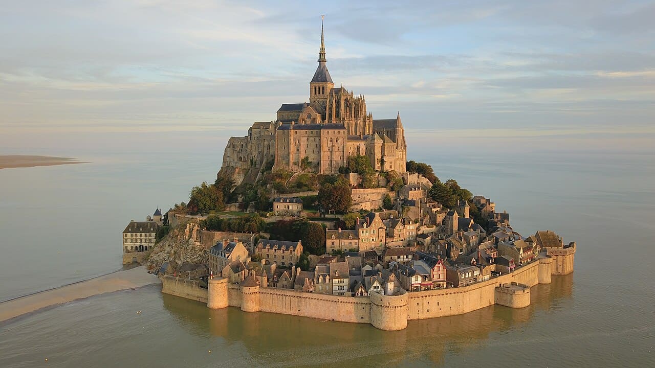 Mont-Saint-Michel, Normandiya