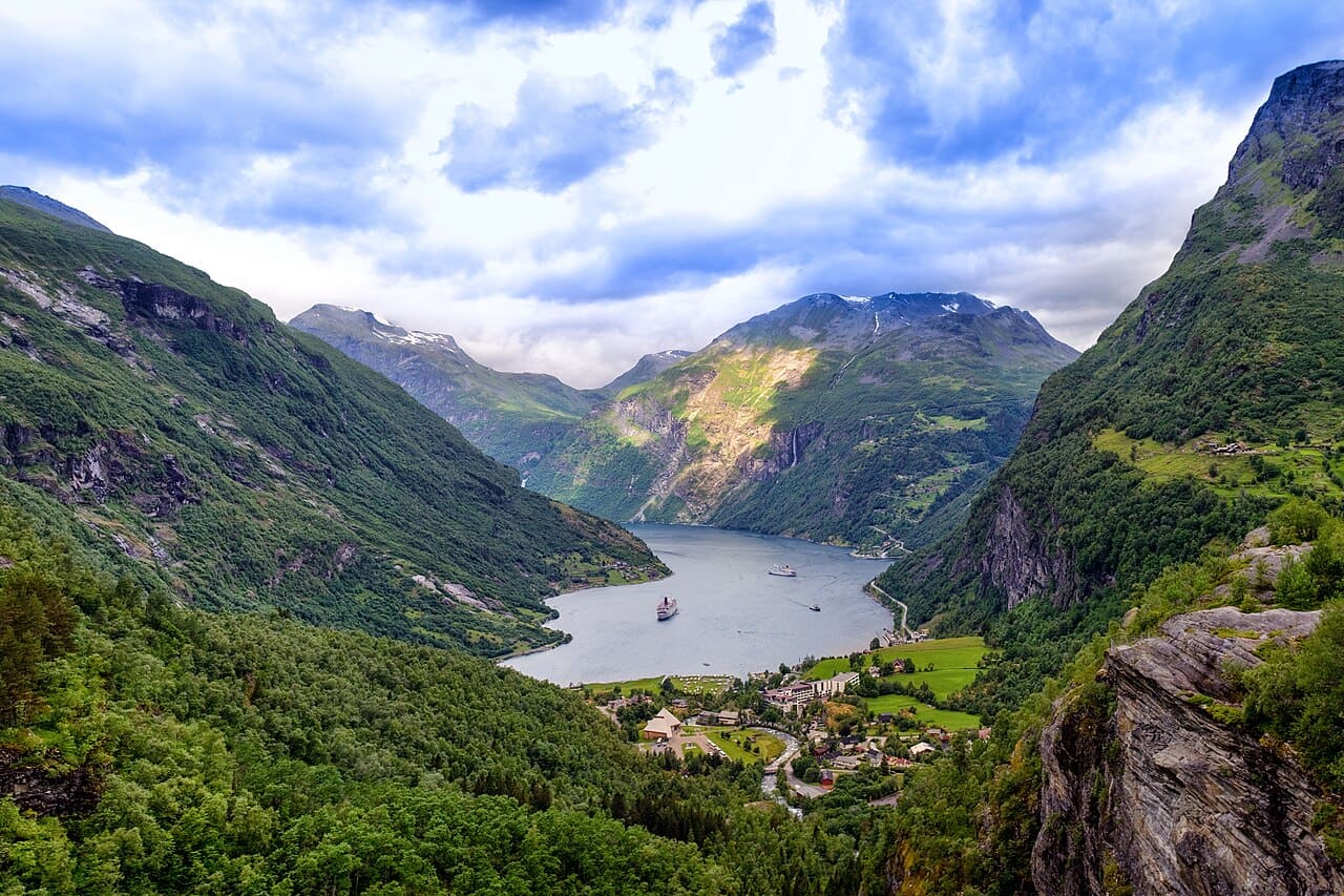 Geirangerfjord, Geiranger